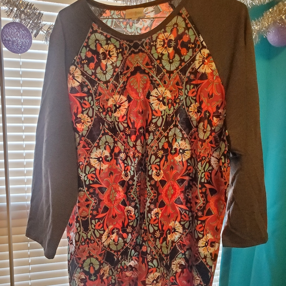 LulaRoe 3/4 sleeve top